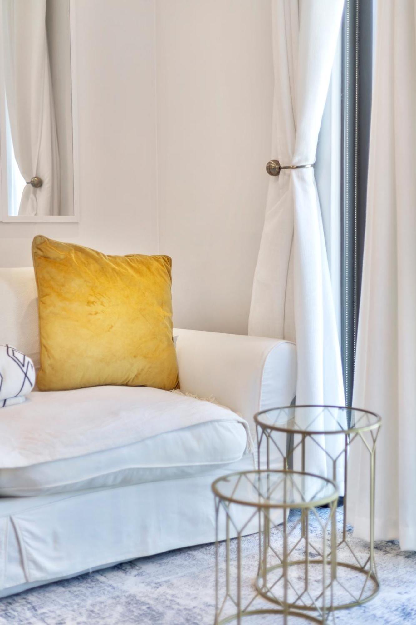 Urban Chic Apartment *